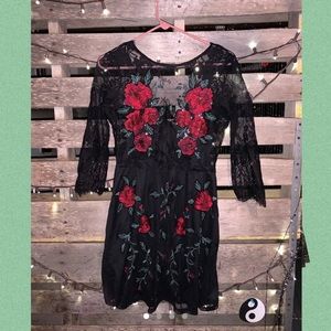 EXPRESS Floral Lace Embroidered Formal Dress